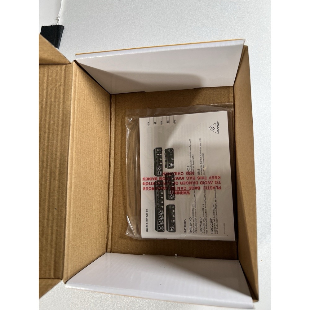 Behringer U-PHORIA UM2 Single Channel Audio Interface - Black - Picture 4 of 5